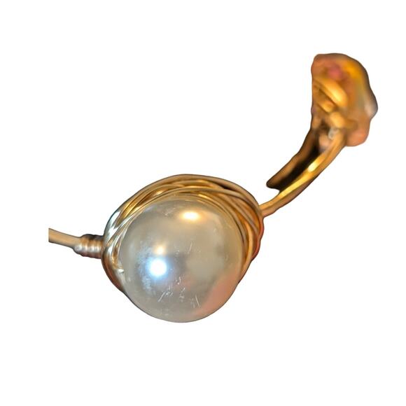 Two Chunky Wire Wrapped Gold Tone Faux Pearl Gem 2.5" Wide Bangle Bracelets - Picture 6 of 8